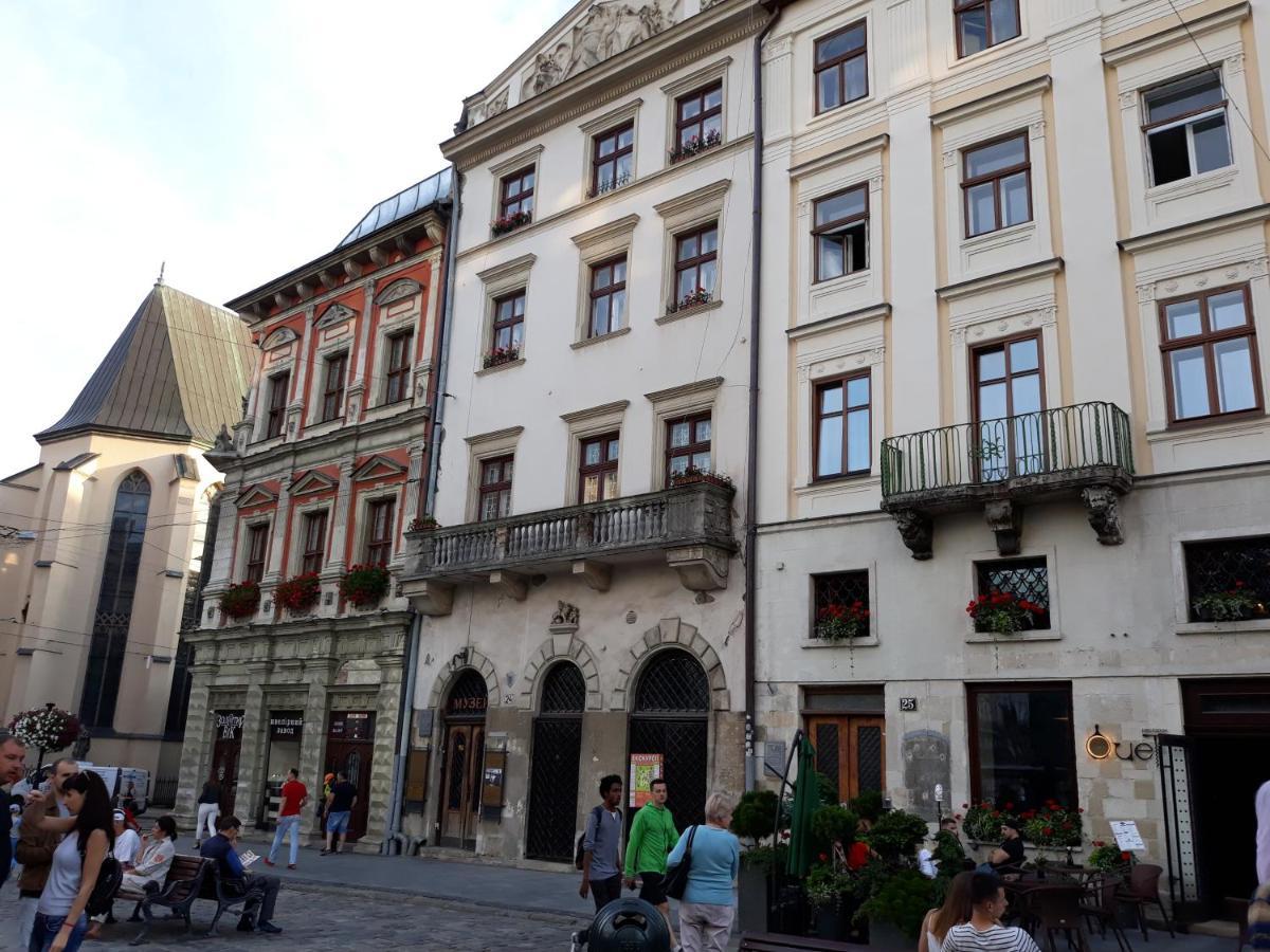 Апартаменты Rynok 25 Deluxe Lviv Center Экстерьер фото